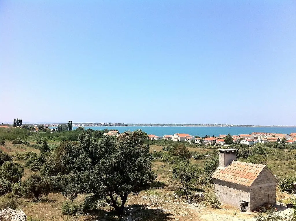 Apartments Bernarda 1  Nin